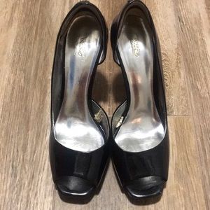 Black Mossimo Vernice Heels